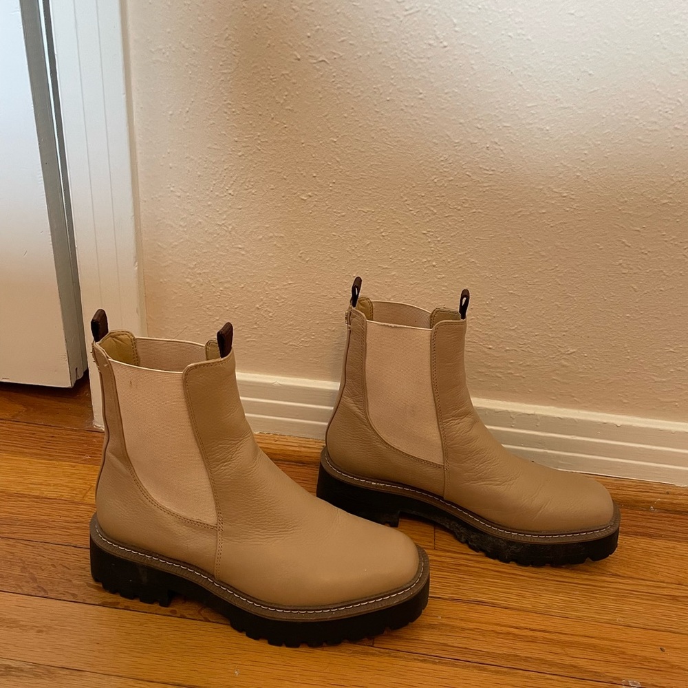 Sam Edelman Laguna boot in sesame